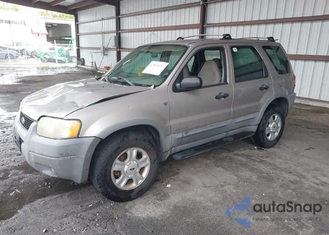 2001 Ford Escape Xlt from USA, damaged, VIN 1FMYU03181KA16847